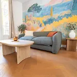Lägenhet Superbe Deux Chambres, Centre Proche Port *