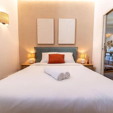 Superbe Deux Chambres, Centre Proche Port Appartamento