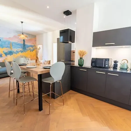 Superbe Deux Chambres, Centre Proche Port Lägenhet *