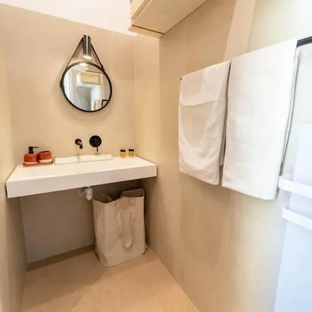 Superbe Deux Chambres, Centre Proche Port *