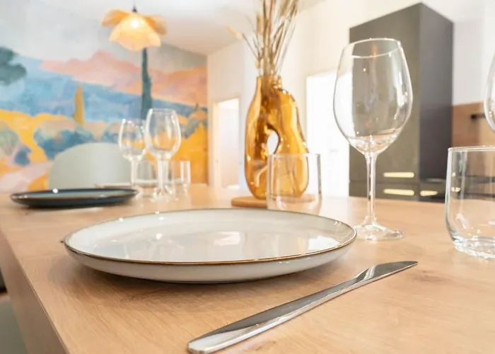 Superbe Deux Chambres, Centre Proche Port Nice