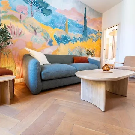 Lägenhet Superbe Deux Chambres, Centre Proche Port *